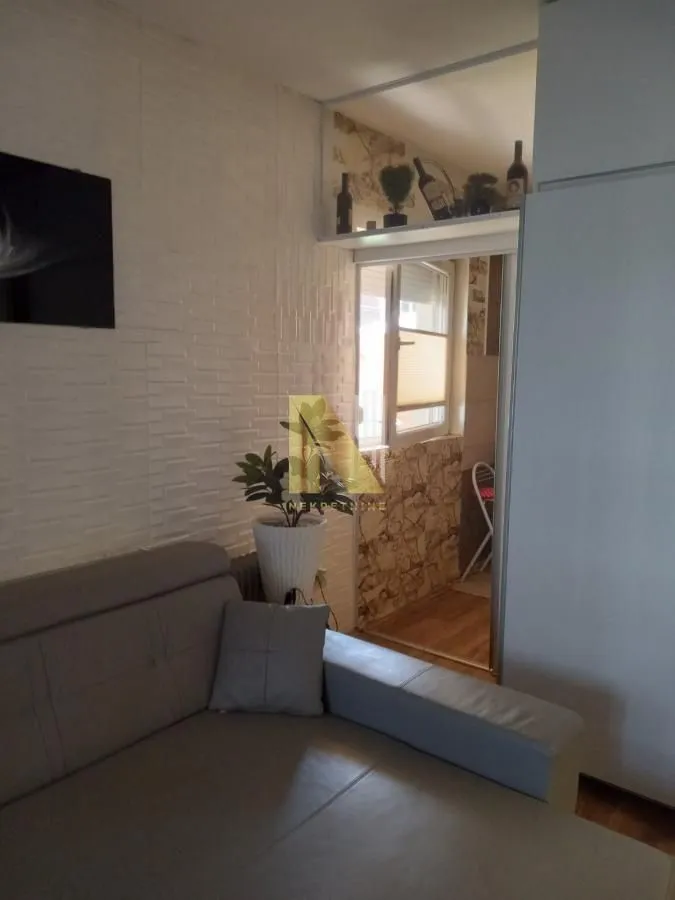 Prodaja, garsonjera, 24m², Adice, Novi Sad Sve Podlokacije