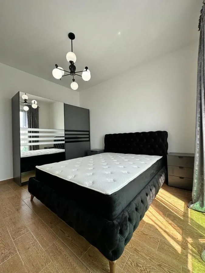 Prodaja, dvosoban stan, 70m², Bečići, Budva