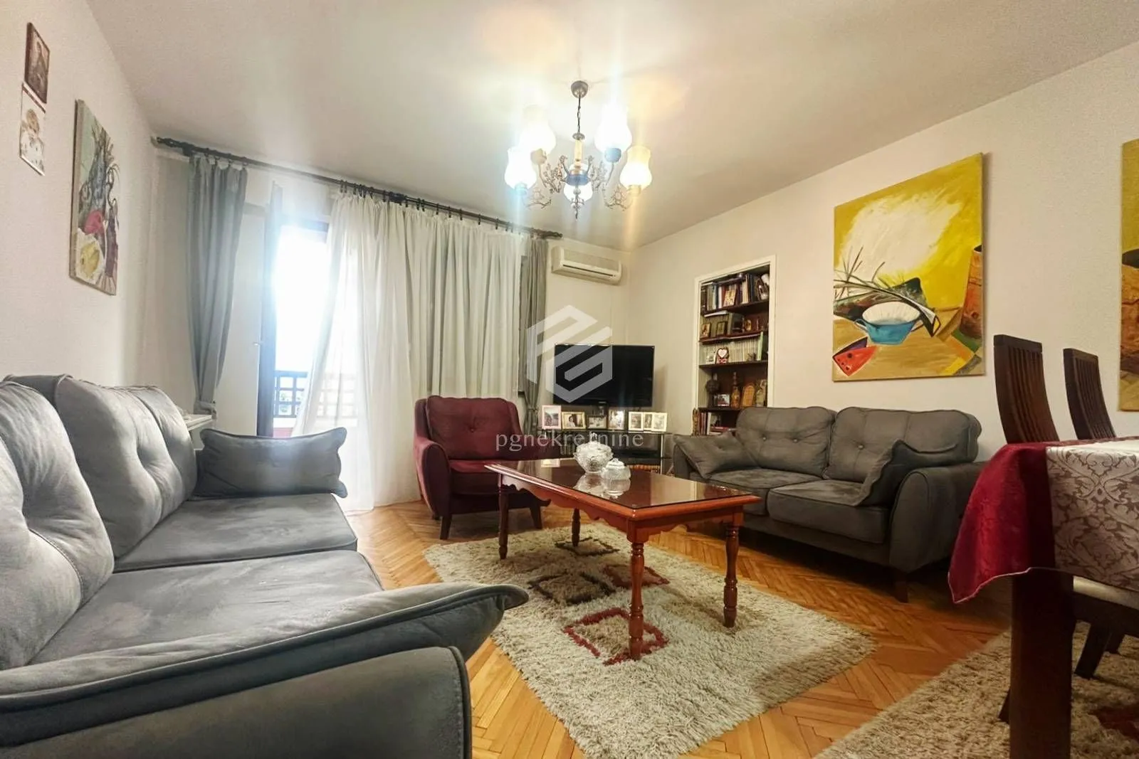 Prodaja, dvosoban stan, 74m², Lepa Kata, Podgorica
