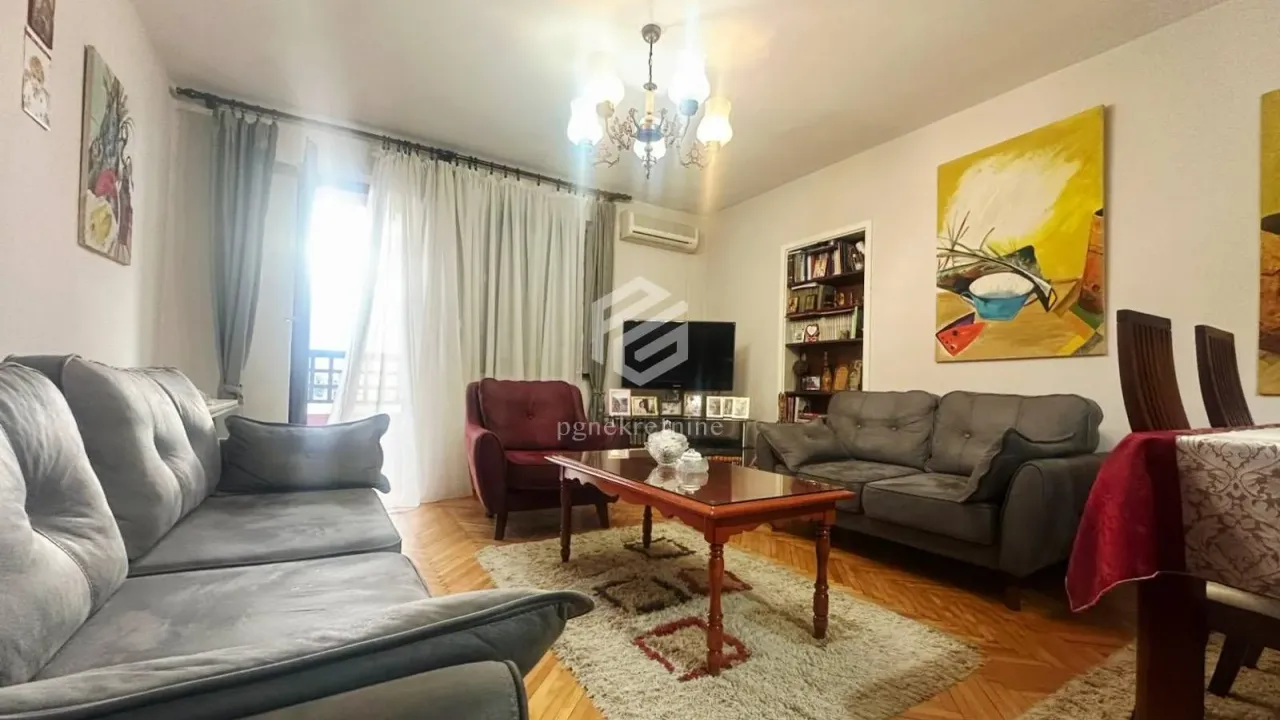 Prodaja, dvosoban stan, 74m², Lepa Kata, Podgorica