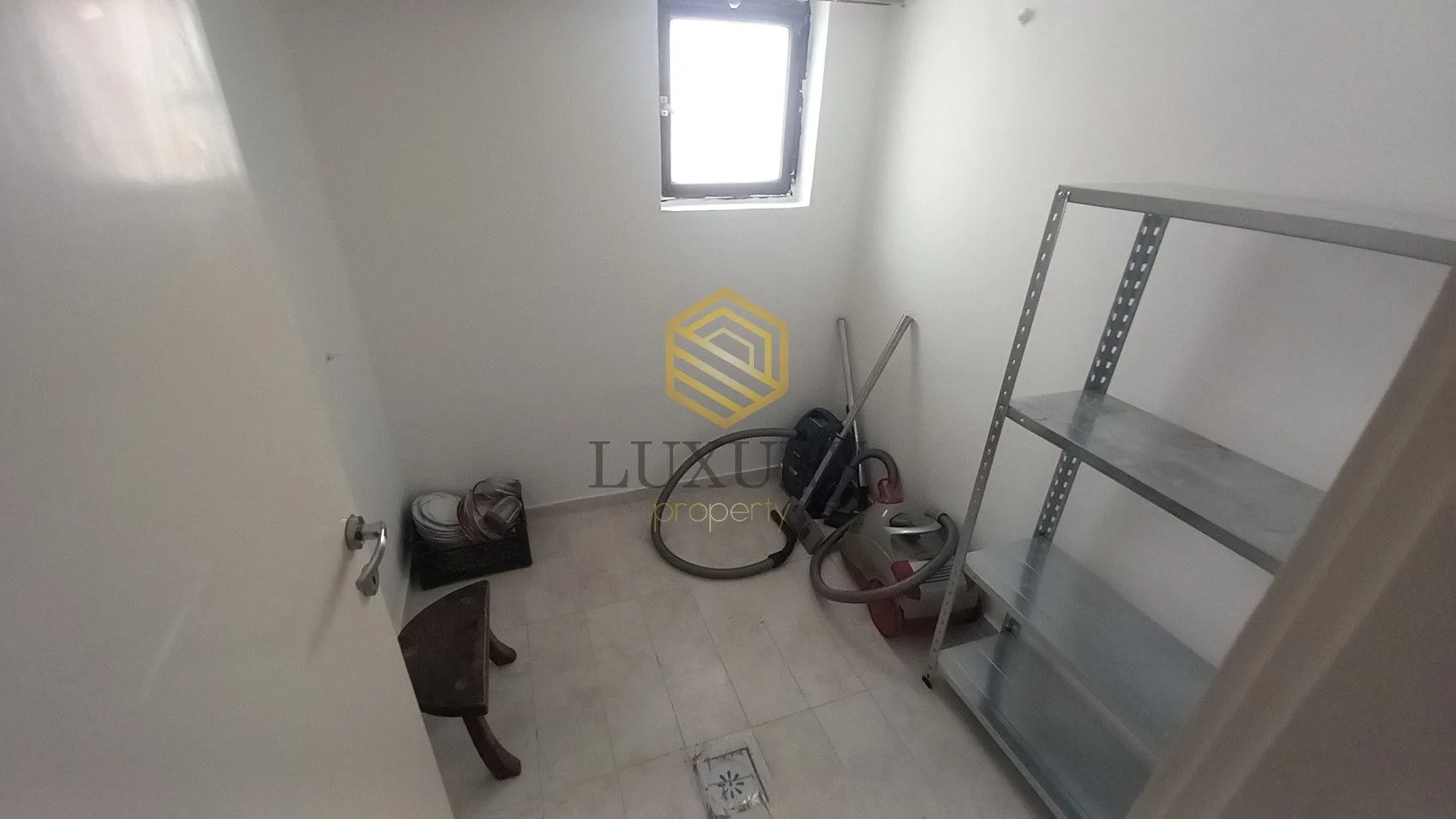 Rent, house, 100m², Tološi, Podgorica