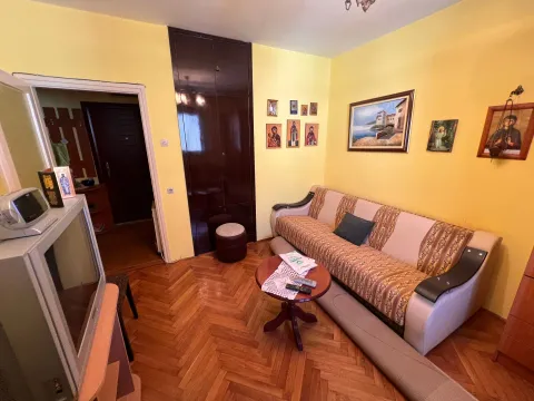 Sale, two bedroom apartment, 41m², Petrovac, Budva - image 3