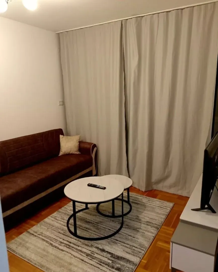 Izdavanje, jednosoban stan, 35m², City Kvart, Podgorica