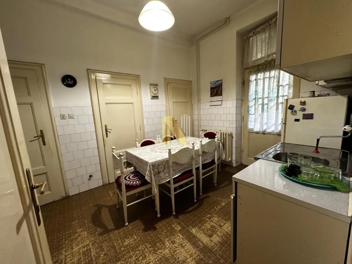 Prodaja, trosoban stan, 102m², Centar, Novi Sad