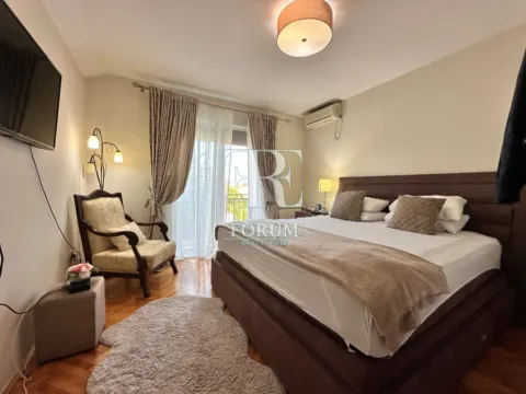 Rent, house, 250m², Donja Gorica, Podgorica - image 6