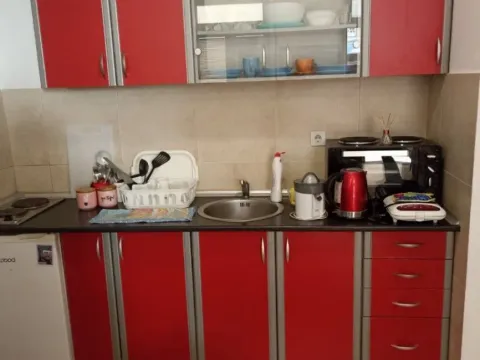 Izdavanje, garsonjera, 30m², Budva, Crna Gora - image 3