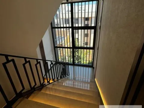 Prodaja, stan, 183m², Voždovac Sve Podlokacije, Beograd - image 9