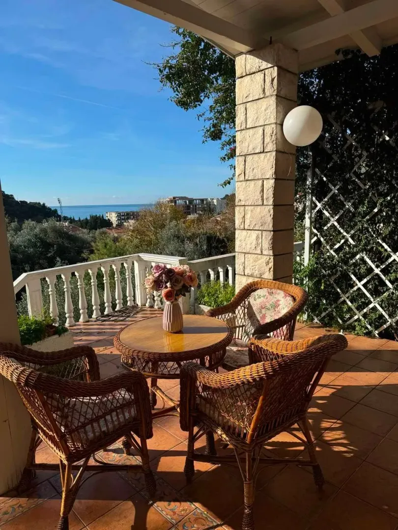Prodaja, dvosoban stan, 86m², Petrovac, Budva