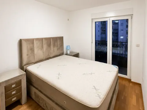 Izdavanje, jednosoban stan, 45m², City Kej, Podgorica - image 3
