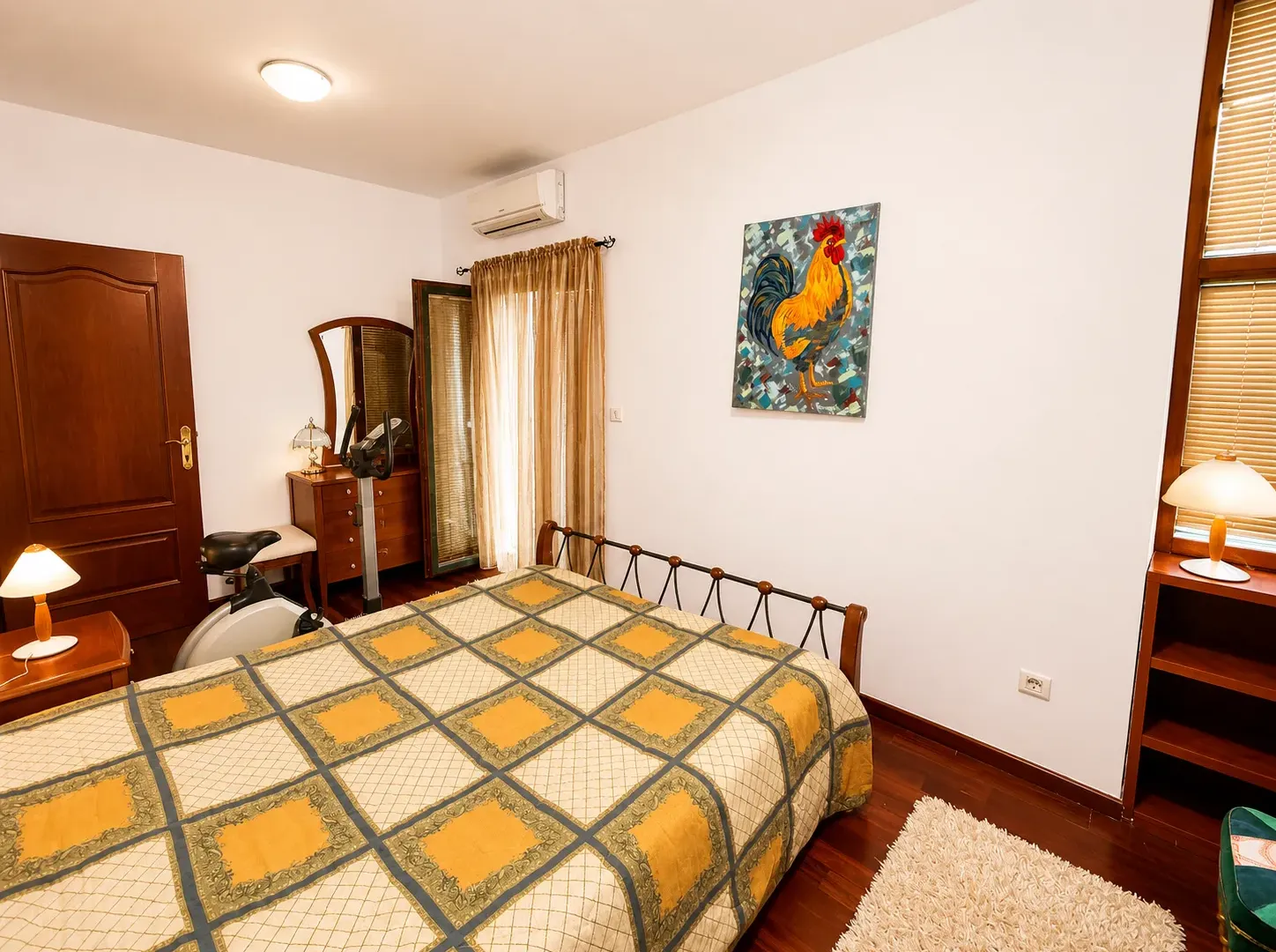 Izdavanje, trosoban stan, 100m², Gorica C, Podgorica