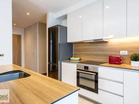 Prodaja, trosoban stan, 92m², Savski Venac, Beograd - image 16