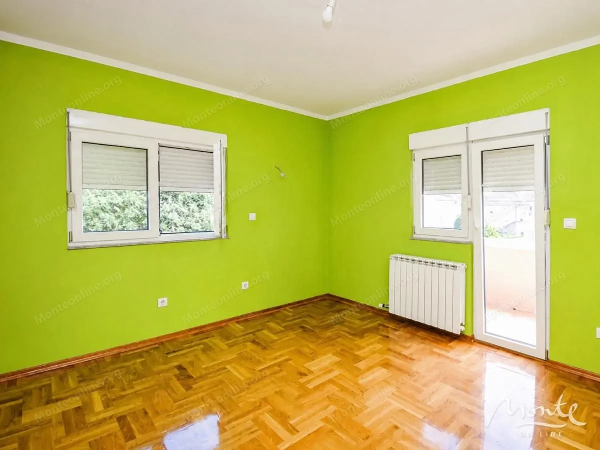 Prodaja, kuća, 369m², Donja Gorica, Podgorica