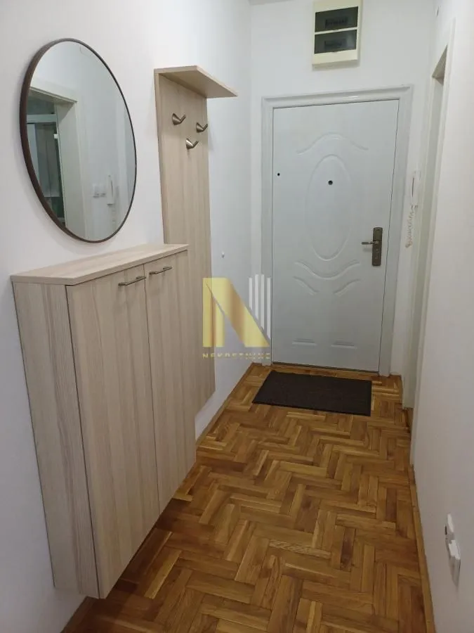 Izdavanje, garsonjera, 26m², Detelinara, Novi Sad Sve Podlokacije