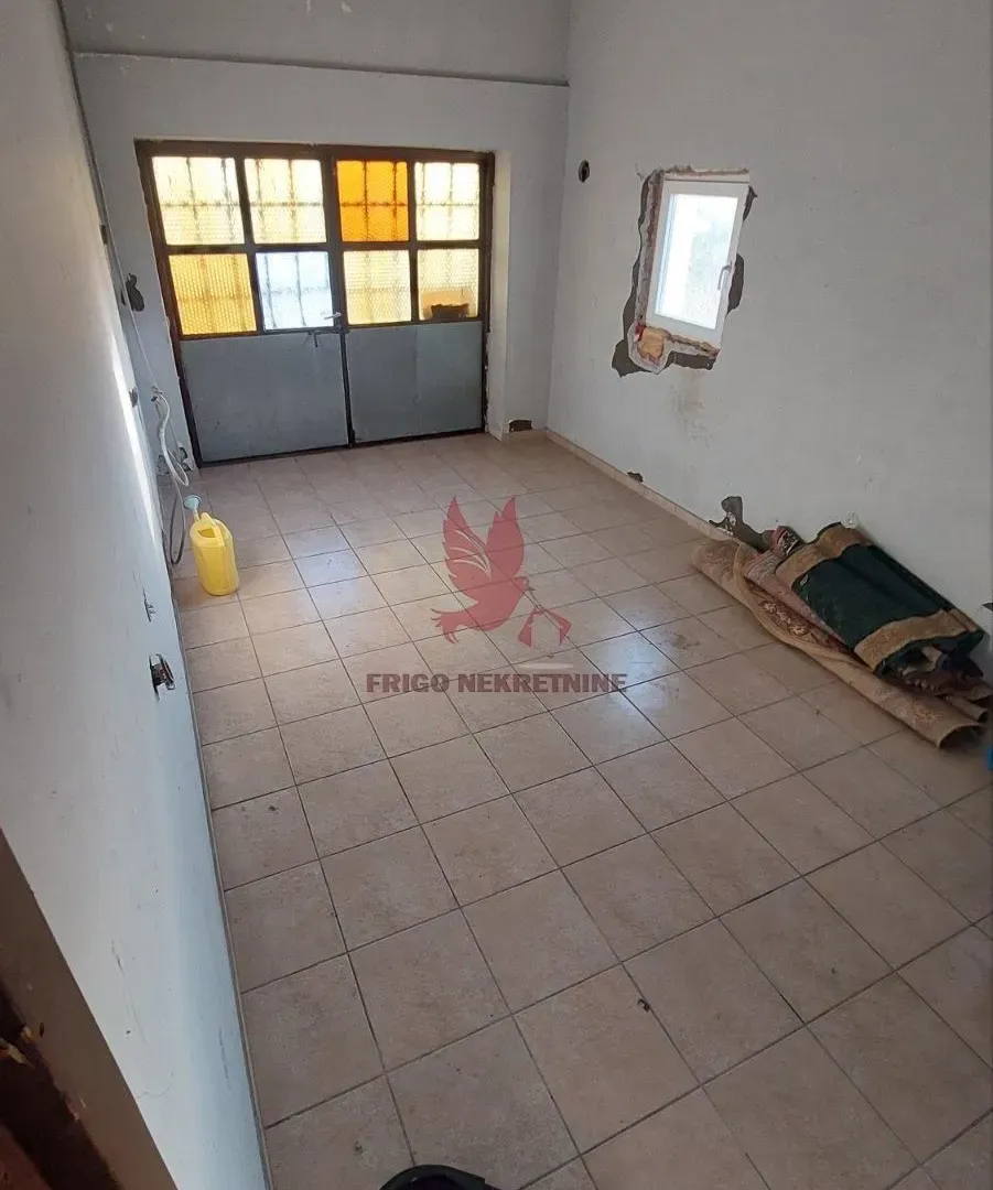 Sale, office space, 997m², Rabrovac, Mladenovac