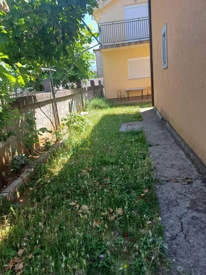 Prodaja, kuća, 120m², Podgorica, Crna Gora