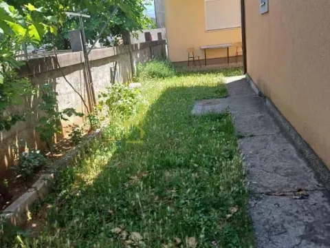 Prodaja, kuća, 120m², Podgorica, Crna Gora - image 33