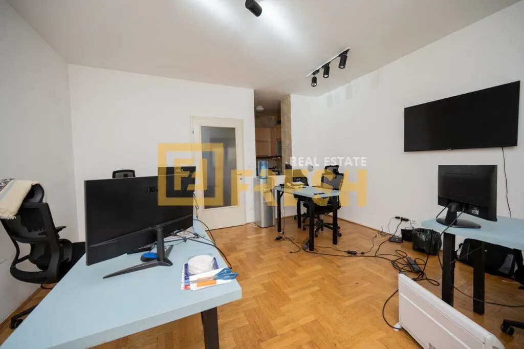 Prodaja, trosoban stan, 138m², Preko Morače, Podgorica