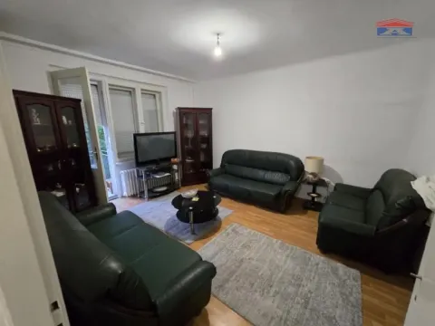 Izdavanje, trosoban stan, 61m², Stari grad, Novi Sad