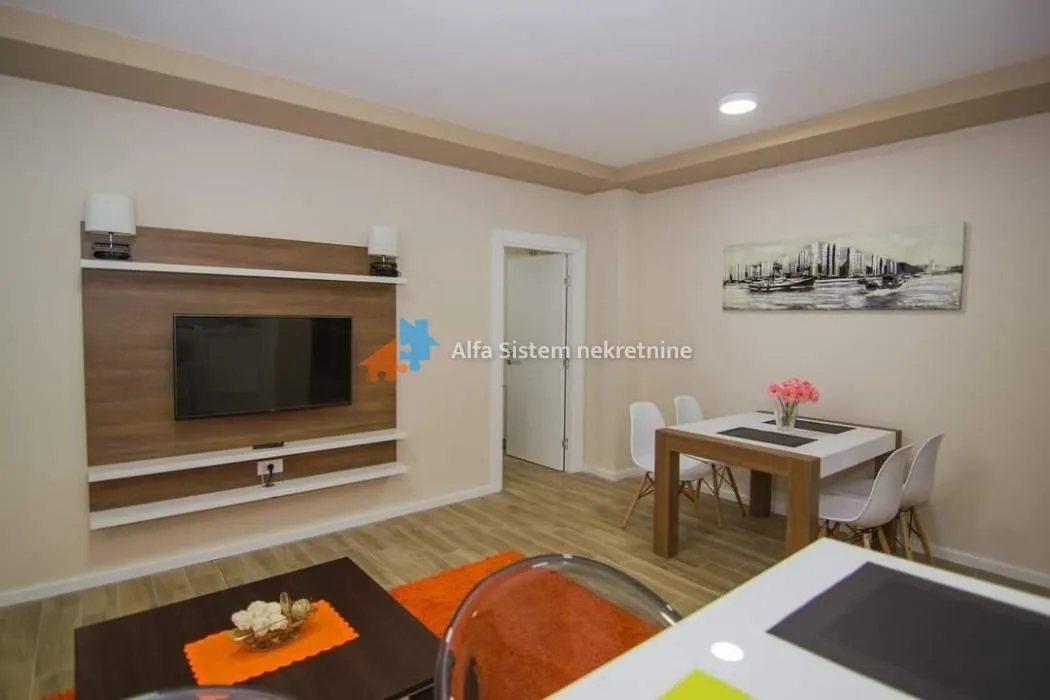 Izdavanje, stan, 65m², Stari Grad, Beograd