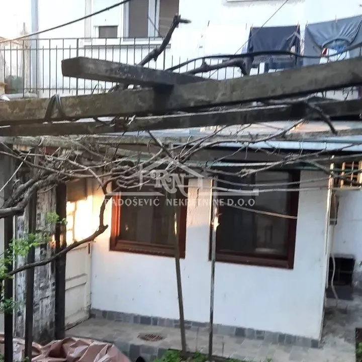 Sale, one bedroom apartment, 40m², Vračar Hram, Vračar Sve Podlokacije