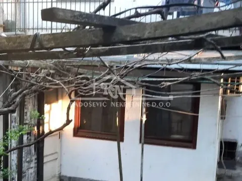 Stan in Vračar Hram