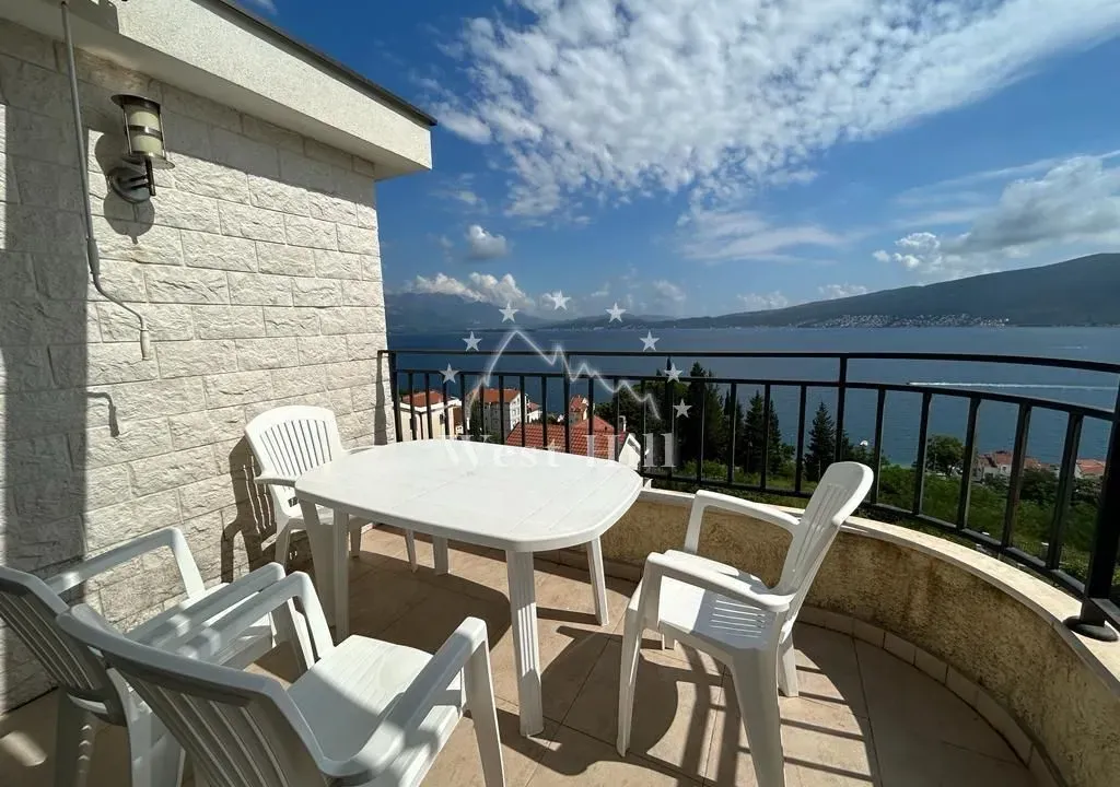Sale, two bedroom apartment, 65m², Baošići, Herceg Novi