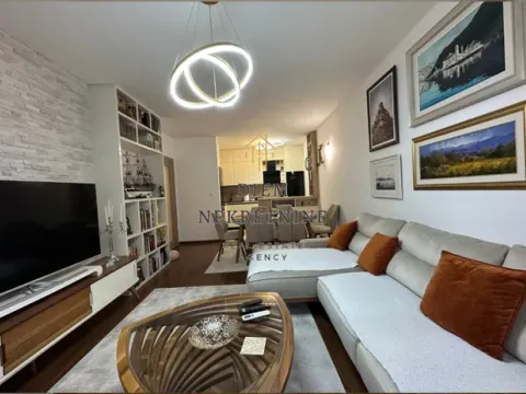 Izdavanje, dvosoban stan, 69m², Master Kvart, Podgorica - image 12