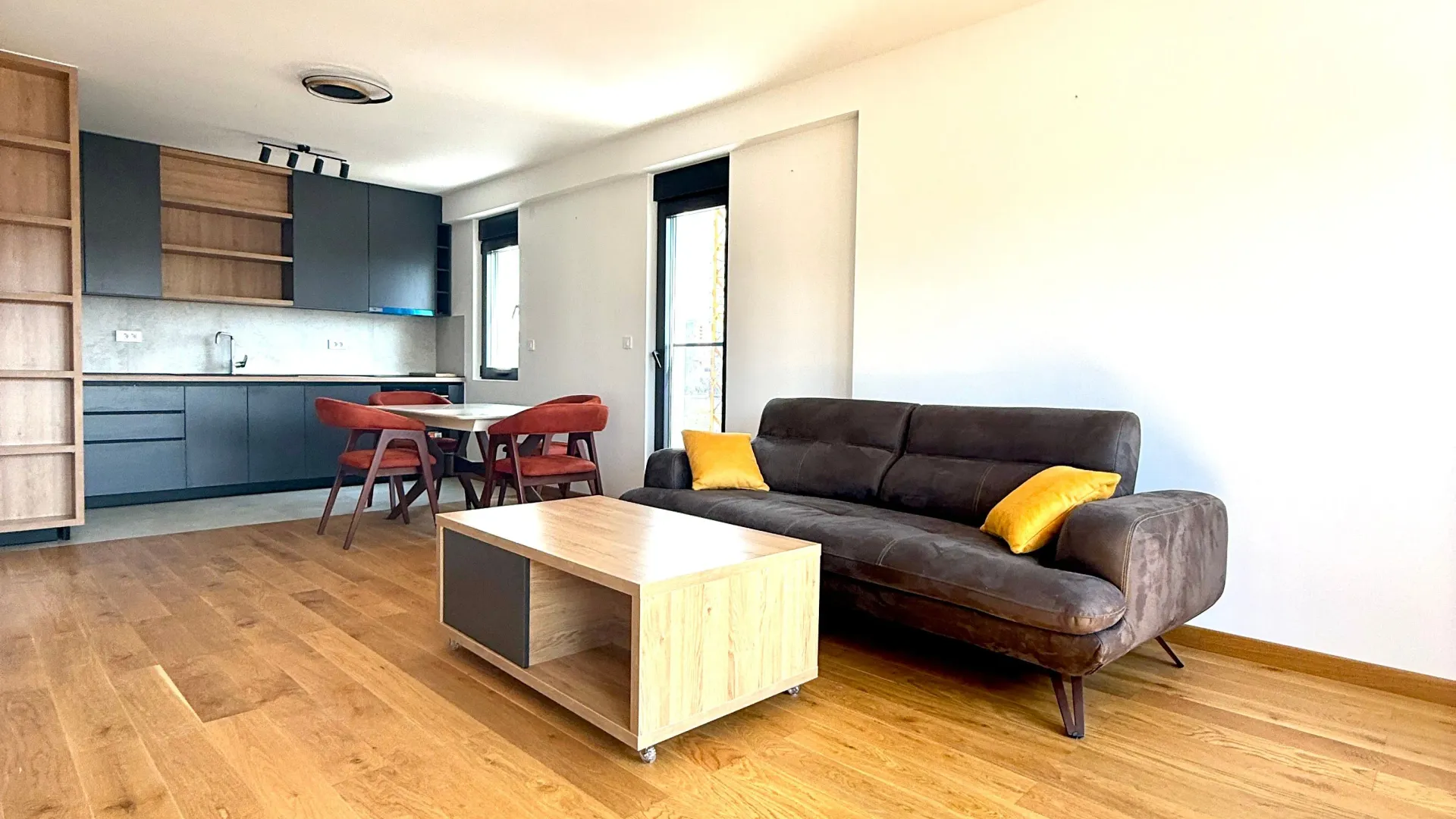 Prodaja, jednosoban stan, 56m², Tološi, Podgorica