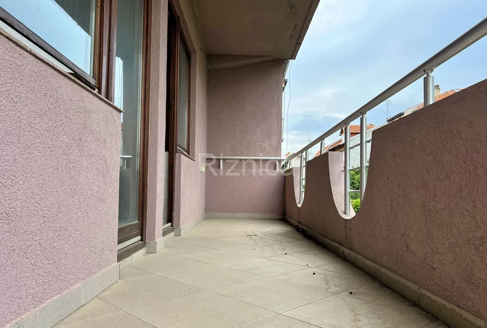 Sale, house, 306m², Niš, Srbija