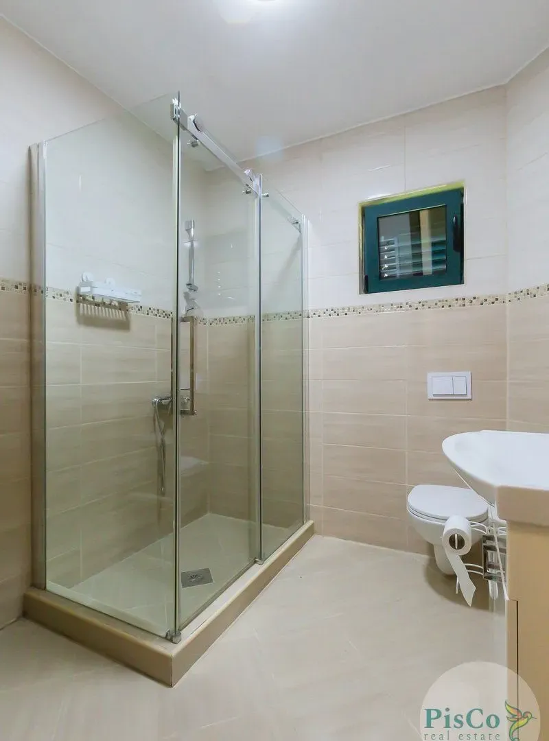 Izdavanje, kuća, 130m², Donji Kokoti, Podgorica