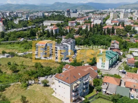 Prodaja, dvosoban stan, 70m², Centar, Podgorica - image 4