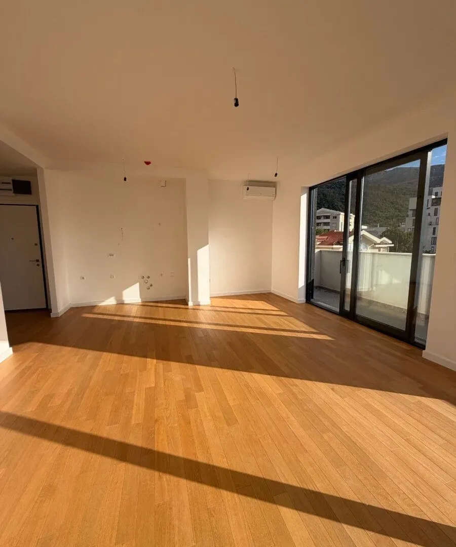 Prodaja, jednosoban stan, 67m², Bečići, Budva