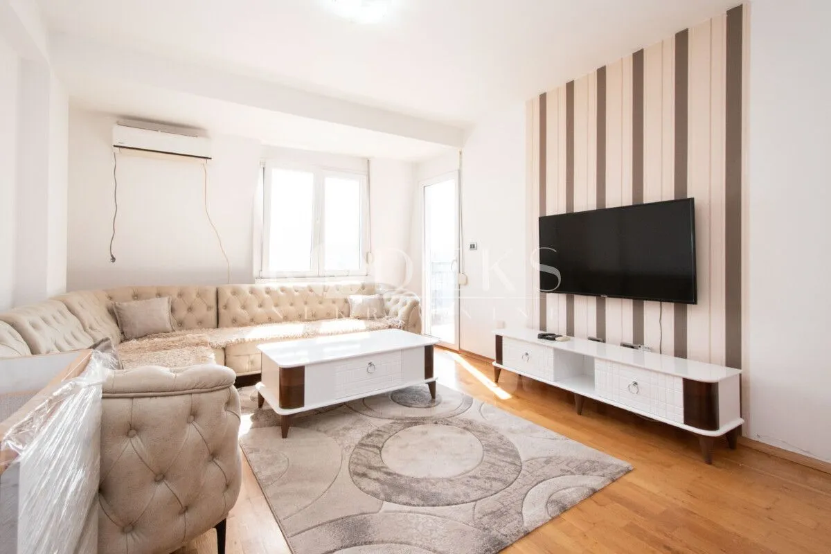 Rent, three bedroom apartment, 87m², 1 maj, Podgorica