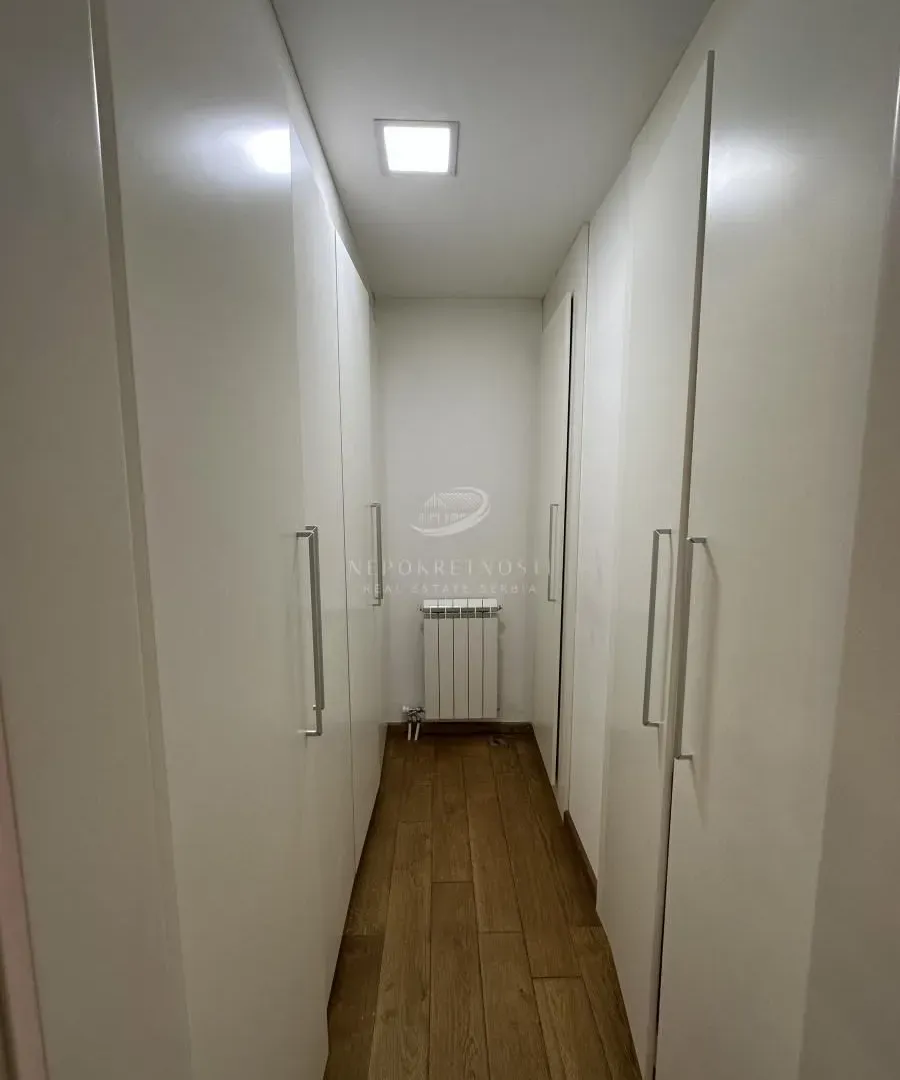 Sale, house, 300m², Lekino Brdo, Voždovac Sve Podlokacije