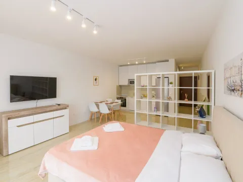 Prodaja, jednosoban stan, 52m², Donja Lastva, Tivat - image 7