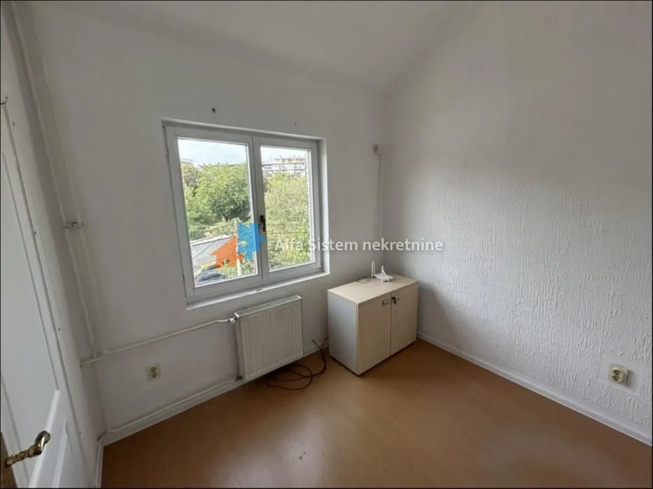 Rent, apartment, 176m², Voždovac Sve Podlokacije, Beograd