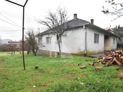 Prodaja, plac, 1400m², Zagorič, Podgorica