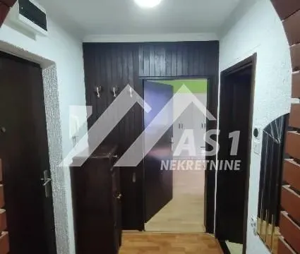Izdavanje, jednosoban stan, 42m², Sajam, Novi Sad Sve Podlokacije - image 2