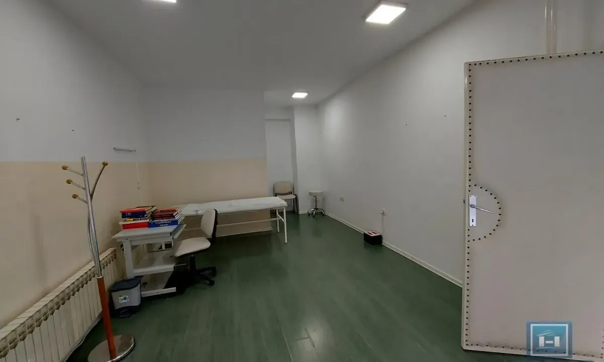 Izdavanje, poslovni prostor, 54m², Centar, Jagodina