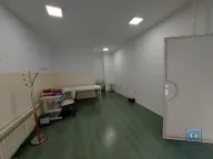 Izdavanje, poslovni prostor, 54m², Centar, Jagodina - image 1