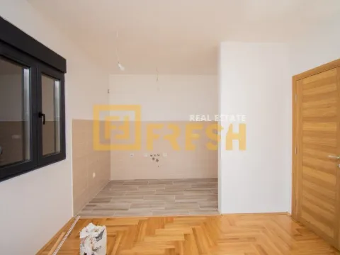 Sale, one bedroom apartment, 39m², Tološi, Podgorica - image 5