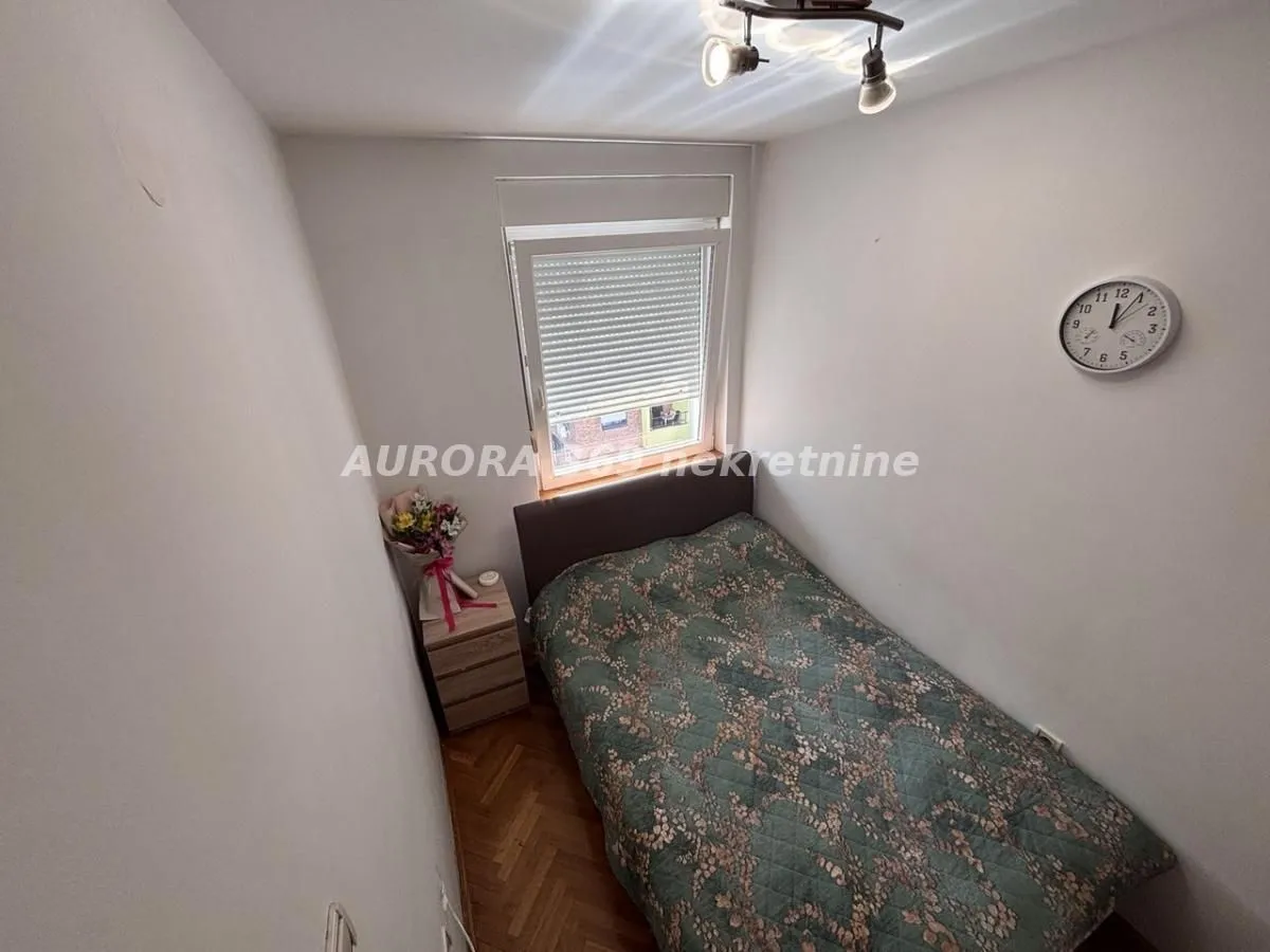 Prodaja, trosoban stan, 48m², Grbavica, Novi Sad Sve Podlokacije