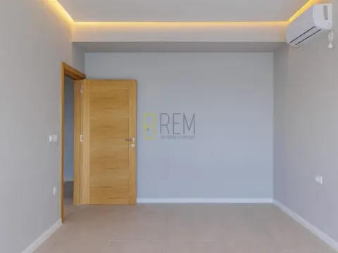 Sale, house, 200m², Krašići, Tivat - image 19