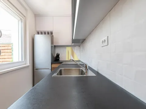 Izdavanje, dvosoban stan, 46m², Centar, Novi Sad - image 10