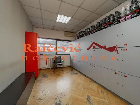 Prodaja, poslovni prostor, 273m², Banovo Brdo, Beograd - image 13
