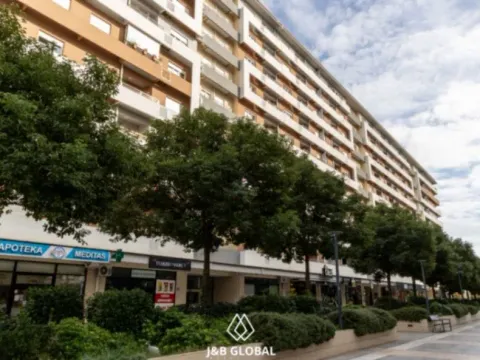 Izdavanje, jednosoban stan, 40m², Central Point, Podgorica - image 11