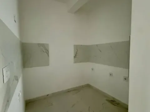 Rent, four bedroom apartment, 71m², Vračar Sve Podlokacije, Beograd - image 3