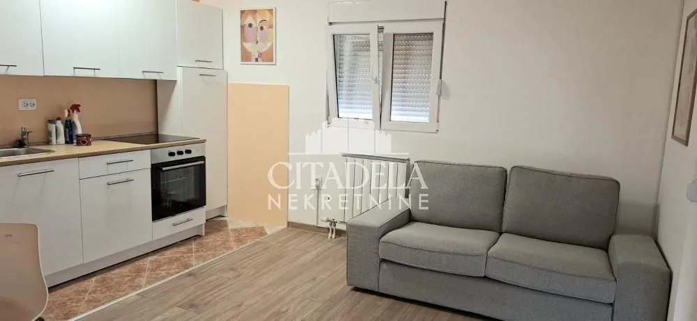 Rent, three bedroom apartment, 69m², Jajinci, Voždovac Sve Podlokacije