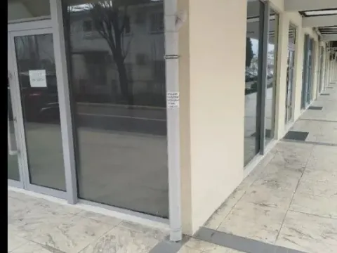 Rent, office space, 50m², Pobrežje, Podgorica - image 2