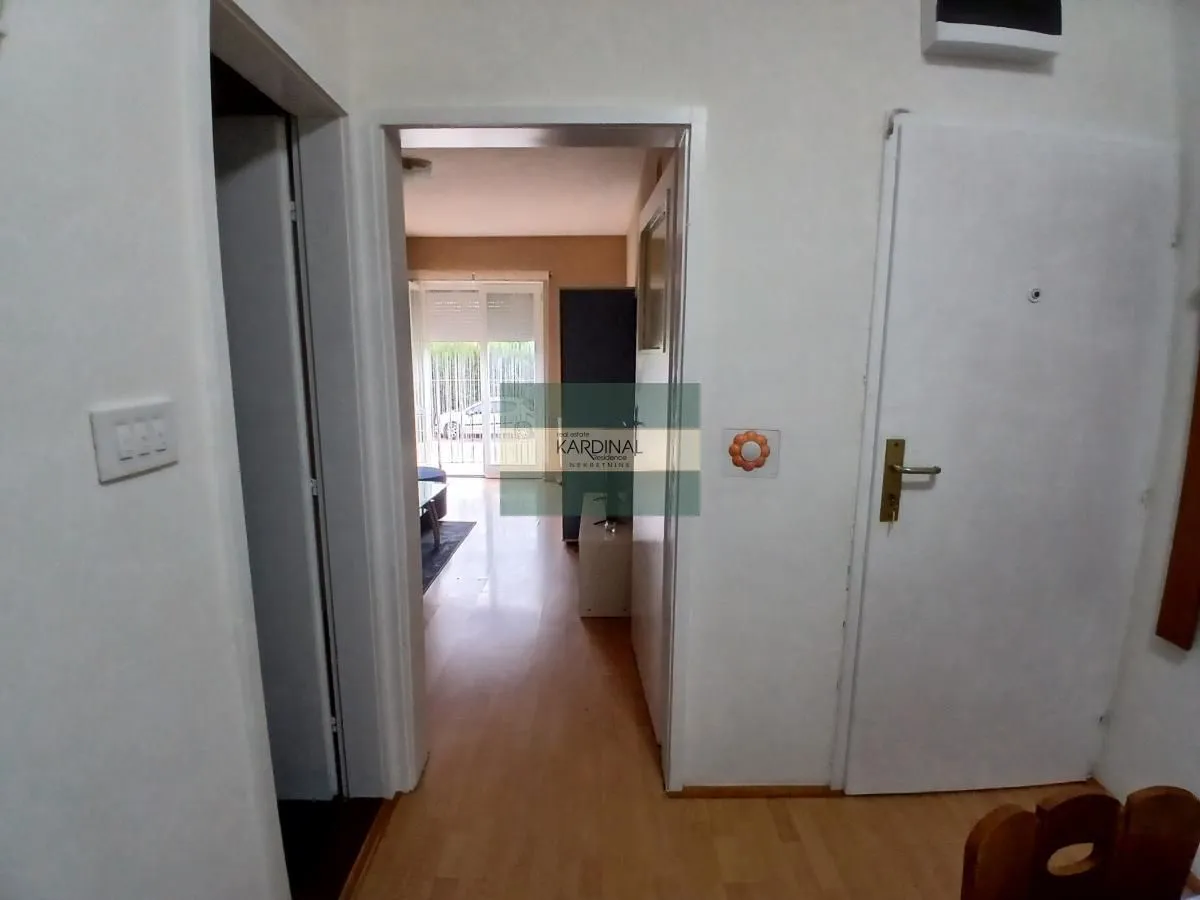 Izdavanje, garsonjera, 27m², Strelište, Jagodina